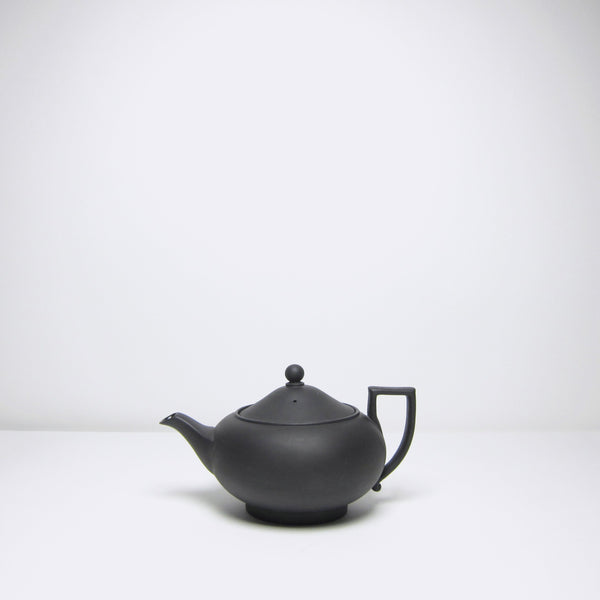 Black basalt tea pot