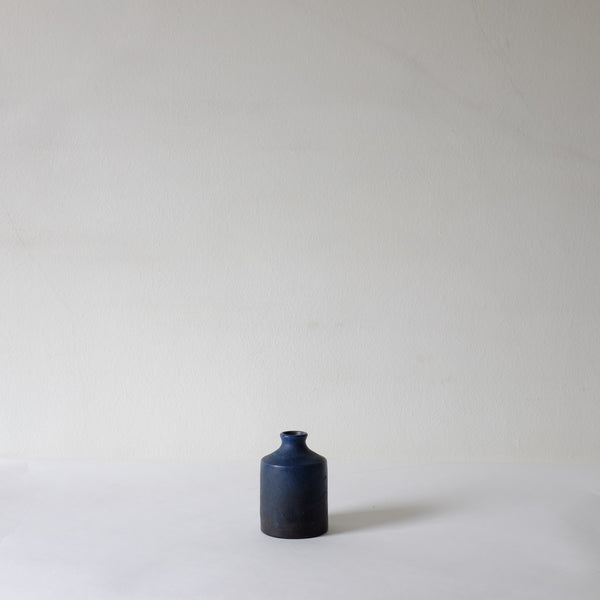 Vintage midnight vase