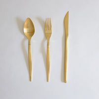 Matt gold cutlery set