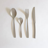 Matt silver cutlery set