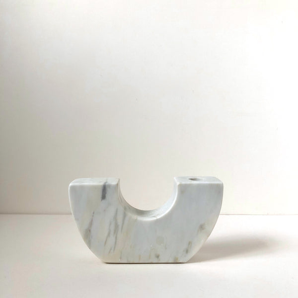 Curved marble candle holder