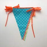 Graphic plastic bunting