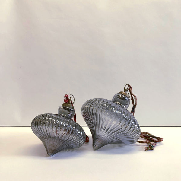 Grey ripple glass decoration: large – The Prop Bank