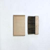 Hand brush + tray