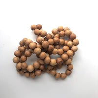 Wood bed garland