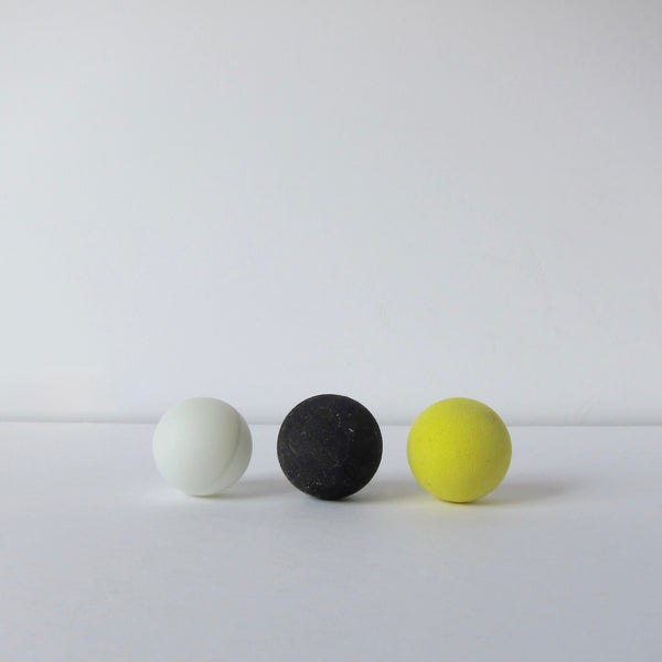 Ping pong balls: assorted