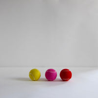 Tennis balls: assorted colours