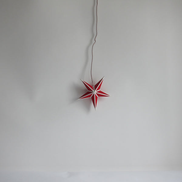 Small red star decoration