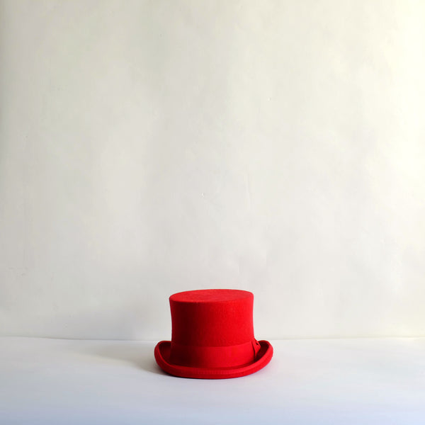 Red felt top hat