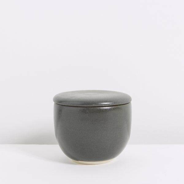 Charcoal pot with lid