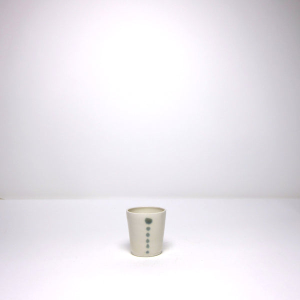 Ceramic dot cup