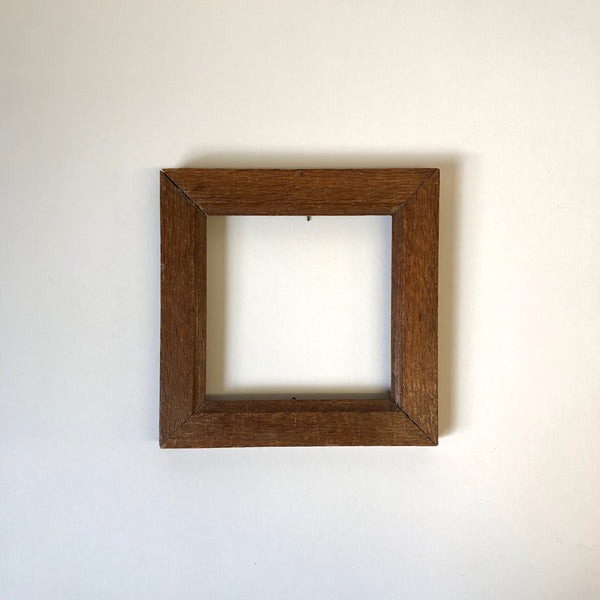 Small vitnage square wood frame
