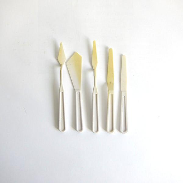 Plastic paint tools