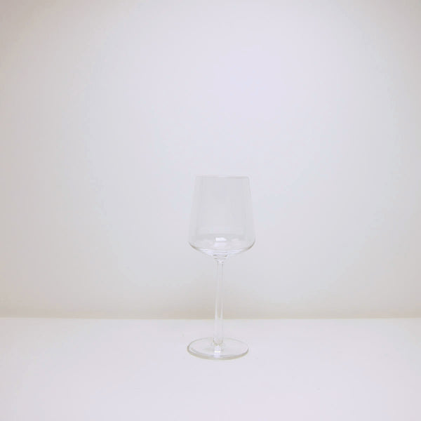 Simple glass wine glass