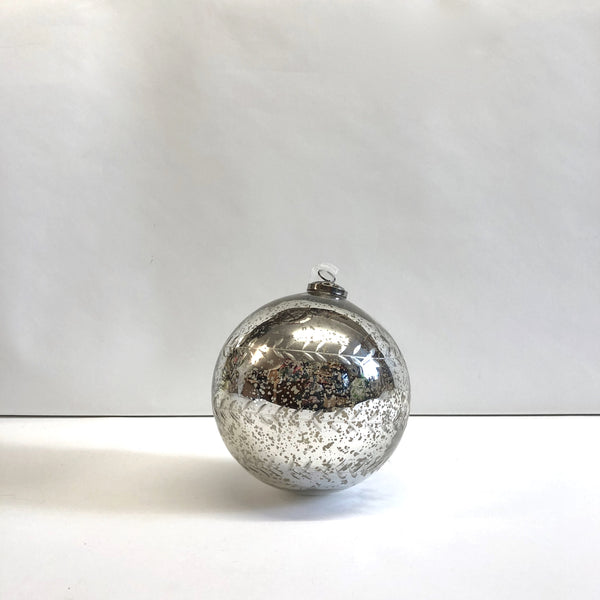 Large silver bauble