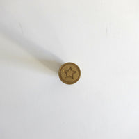 Natural wood wax seal